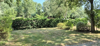 Comfort pitch from 90 to 100m² with 6A electricity