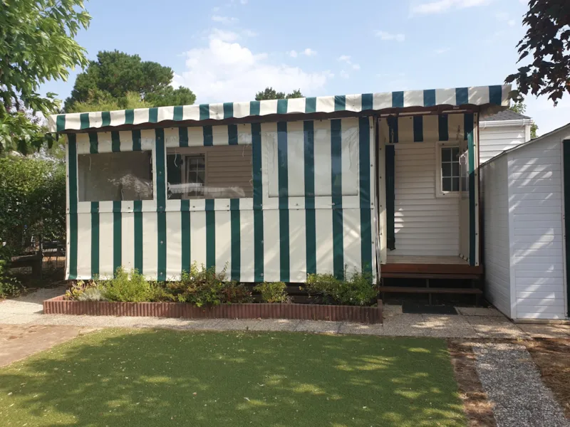 Camping Acapulco/ Mh  2 Chambres Budget Terrasse Couverte  (Modèle +De 15Ans) 21-25M²