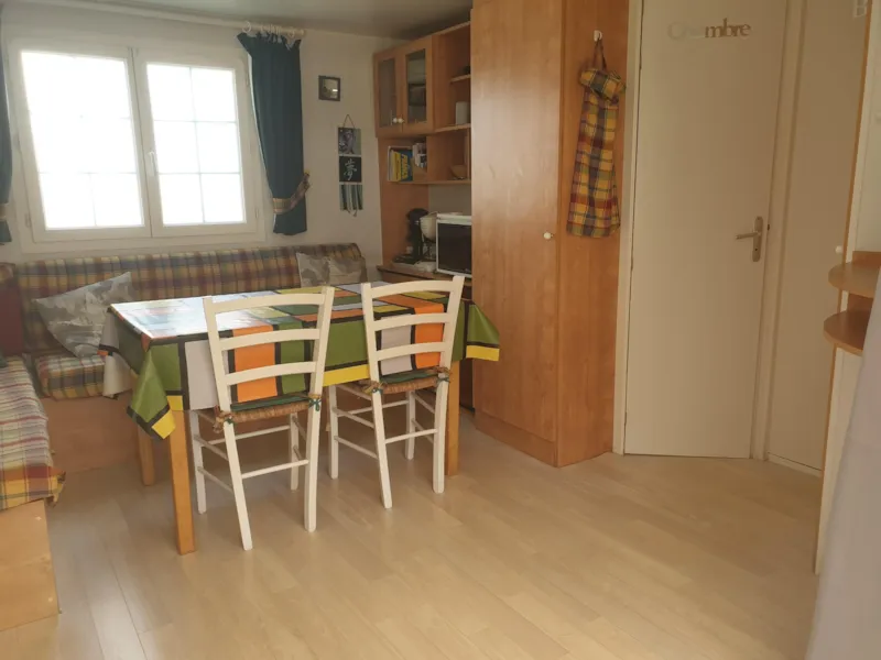 Camping Acapulco/ Mh  2 Chambres Budget Terrasse Couverte  (Modèle +De 15Ans) 21-25M²