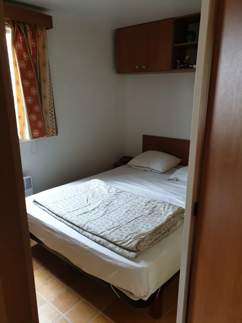 Camping Acapulco/ Mh  2 Chambres Budget Terrasse Couverte  (Modèle +De 15Ans) 21-25M²