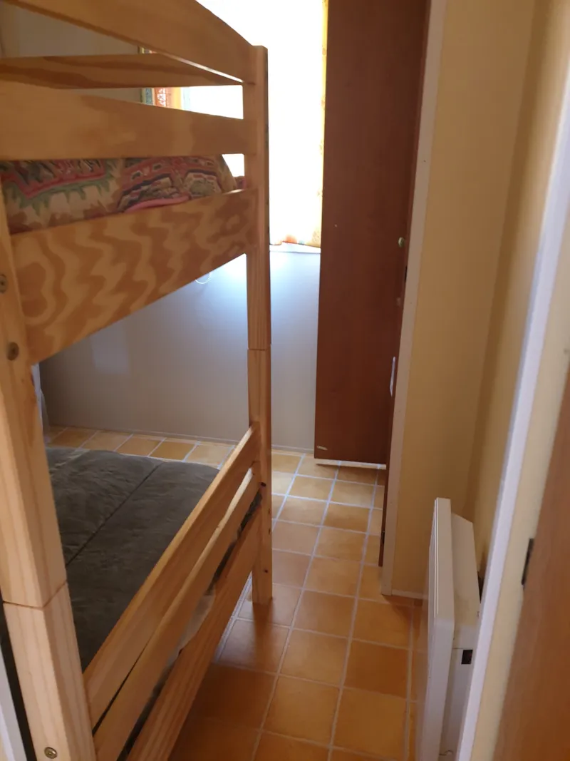 Camping Acapulco/ Mh  2 Chambres Budget Terrasse Couverte  (Modèle +De 15Ans) 21-25M²