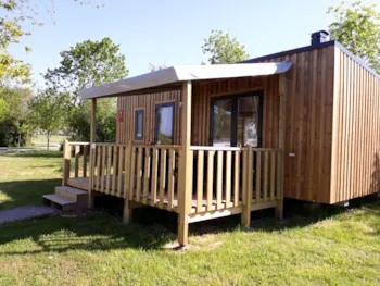 Mietunterkunft - Mobilheim 3 Leaves ☘️ 2 Zimmer + Halbüberdachte Terrasse - Campilô