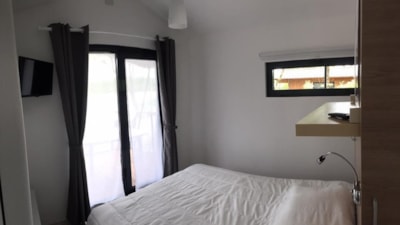 Chalet du Lac 4 FEUILLES ?? 2 bedrooms - WATERFRONT — 6