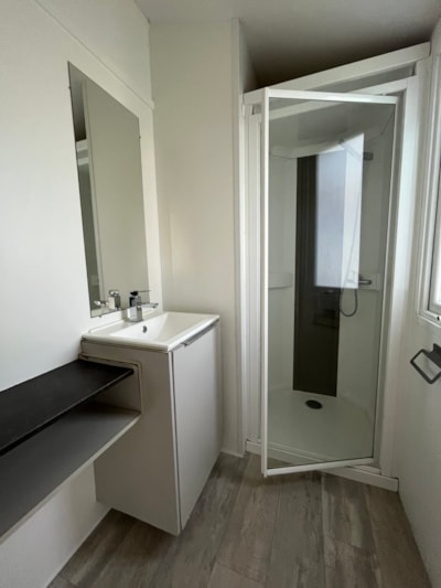 Cottage 2 FEUILLES ?? 3 bedrooms — 8