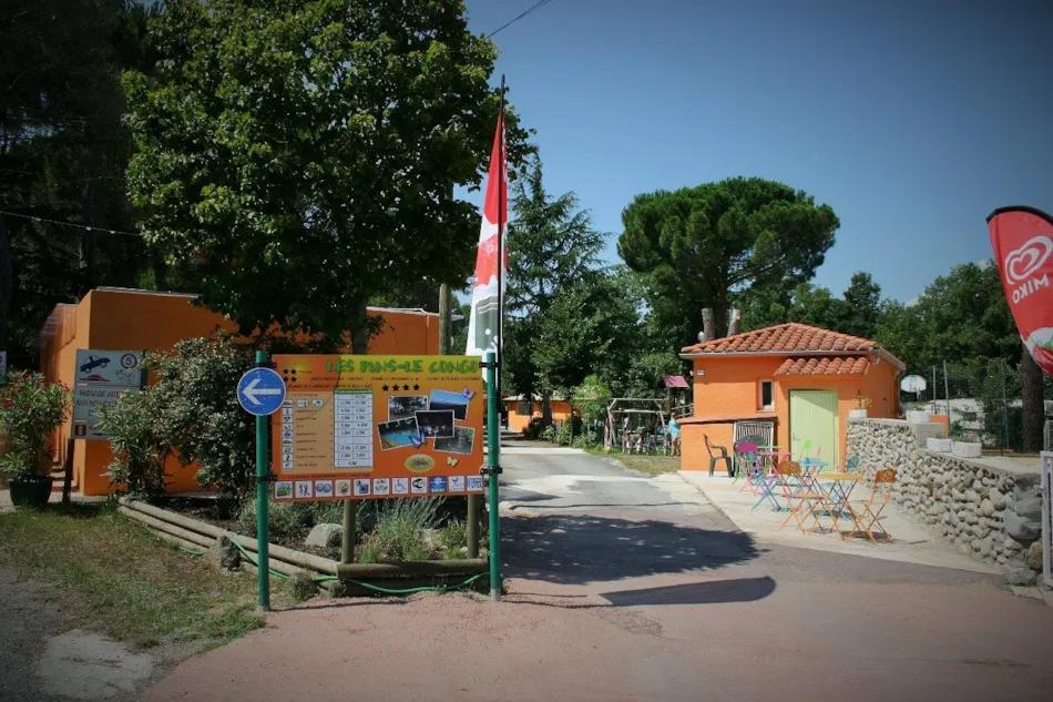 Camping Les Pins Le Congo