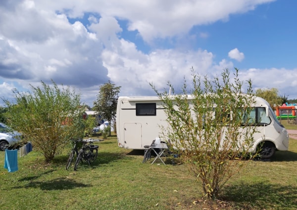 Campings cars d'occasion, caravane et van aménagé Montlouis-sur