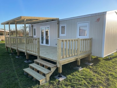 35m² Comfort mobile home (3 bedrooms) + covered terrace