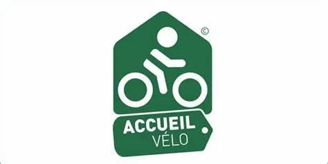 Forfait Randonneur À Pied Ou À Vélo Avec Tente + Électricité 16A (Personne Supplémentaire Non Applicable)