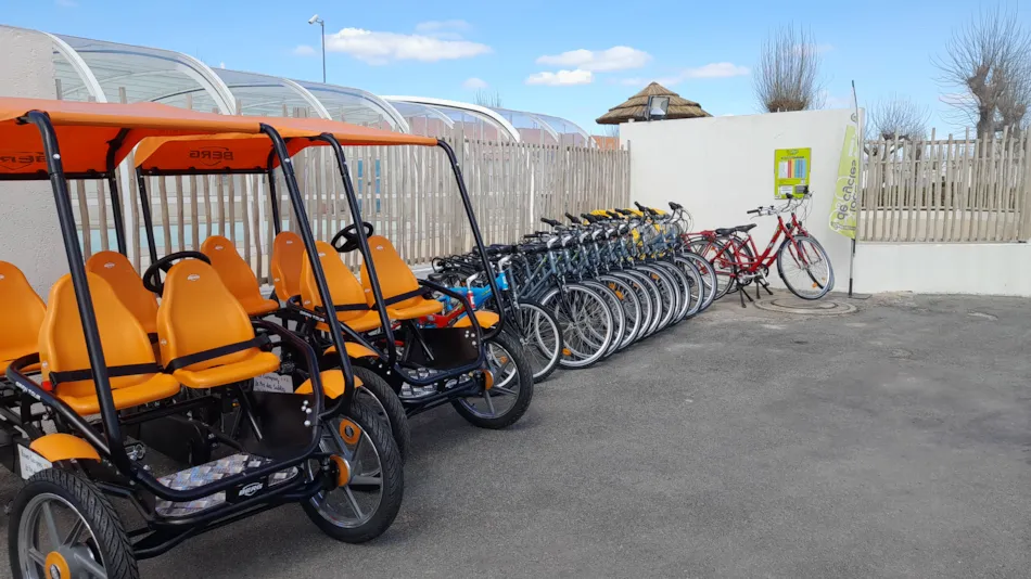 Flower Camping Le Pré des Sables