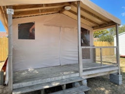Accommodation - Sahari Lodge 2Chambres - Sans Sanitaires - 19M² - Camping La Parée du Both