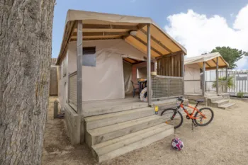 Mietunterkunft - Sahari Lodge 2Chambres - Sans Sanitaires - 19M² - Camping La Parée du Both