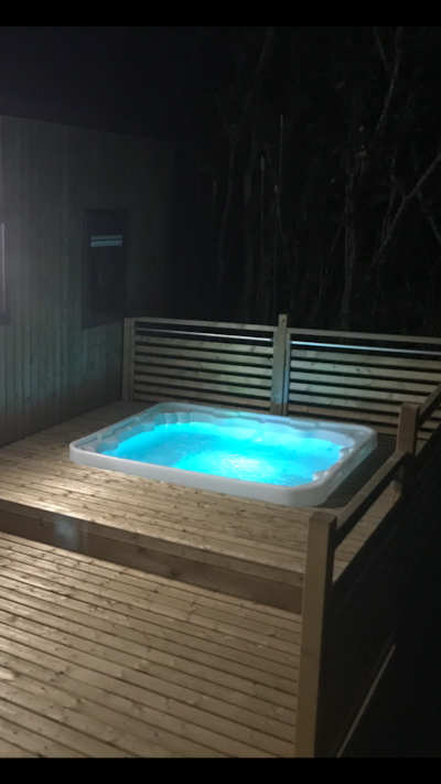 3-bedroom mobile home with private spa: your green bubble of well-being. — 2