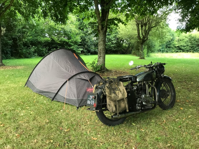 Forfait Randonneur À Pied Ou À Vélo Avec Tente