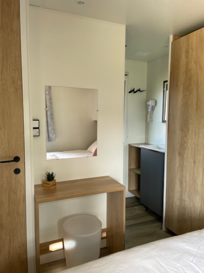 Appart camp' Hotel with terrace 2 bedrooms/2 bathrooms/Kitchen/Lounge/Hotel service — 4