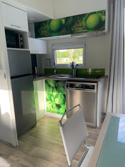 Cottage 2 bedrooms / 2 bathrooms with private spa (sleeps 4 + 1 bunk bed CHILD)