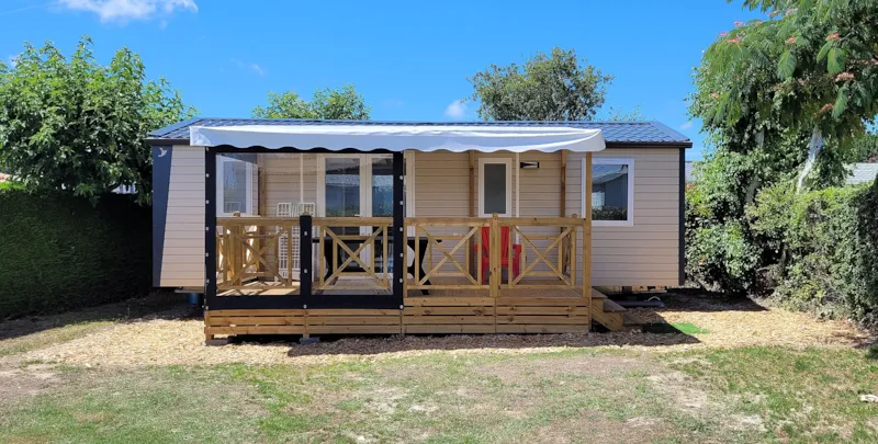 Mobil Home Confort 3 Chambres 35M² Avec Terrasse Couverte Et Semi-Fermée