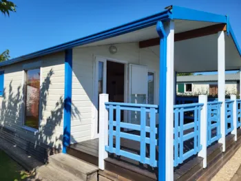 Mietunterkunft - Chalet Grand Confort 3 Zimmer, 40 M² Mit Überdachter Und Geschlossener Terrasse - CAMPING DE L'AUZANCE