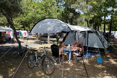 Package pitch + 1 vehicle + tent without electricity — 1