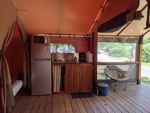 Mietunterkunft - Lodge-Zelt - image n°4 - CAMPING ILE AUX CYGNES