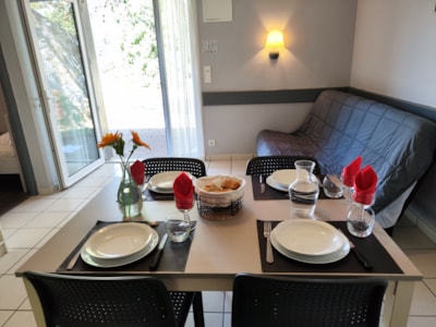 2-room apartment 33 m² adapted for people with reduced mobility
