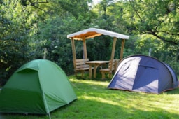 Kampeerplaats(en) - Standplaats Premium - Camping L'Ambois