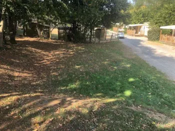 Stellplatz - Fahrrad-Willkommensplatz - Camping L'Ambois