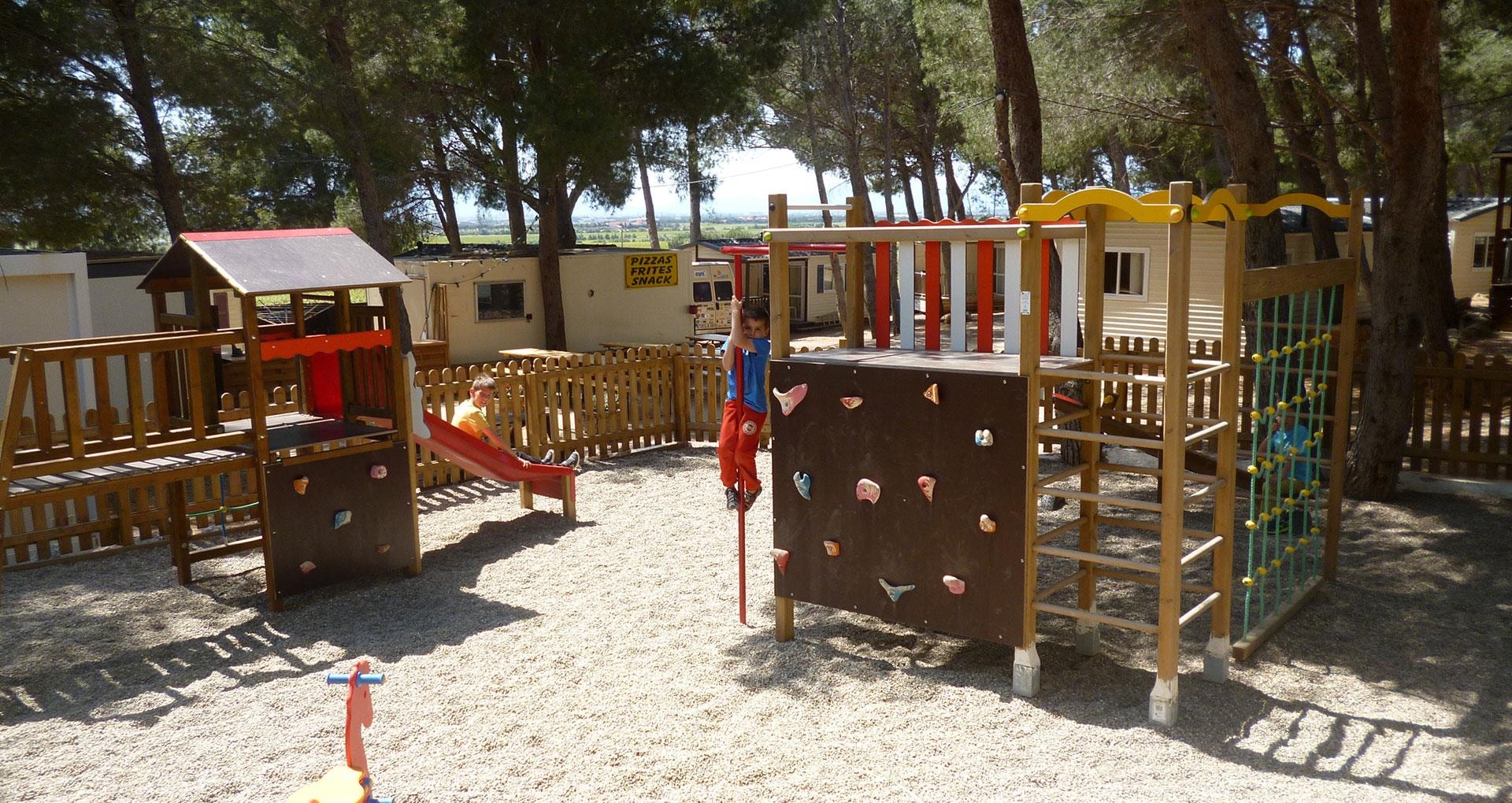 Camping Le Bois de Pins — Foto 4