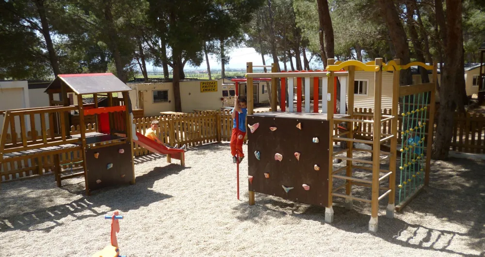 Camping Le Bois de Pins - image n°4 - Camping Direct