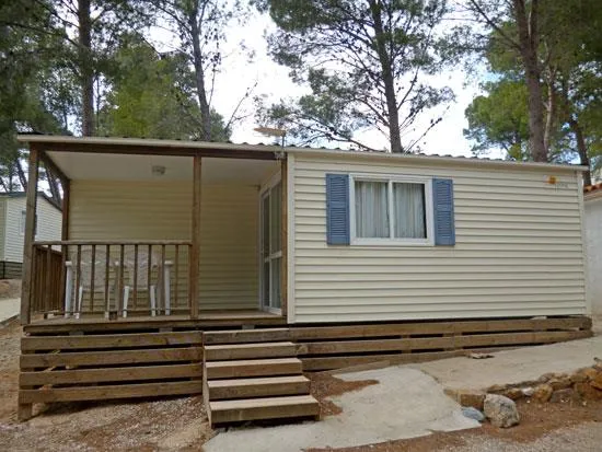 Mietunterkunft - Mobilheim 2 Zimmer Basic + Tv - Camping Le Bois de Pins