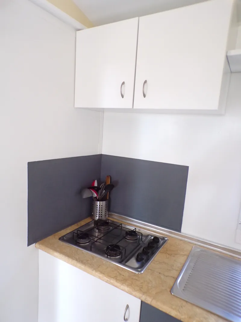 Mobil-Home 2 Chambres Basic + Tv