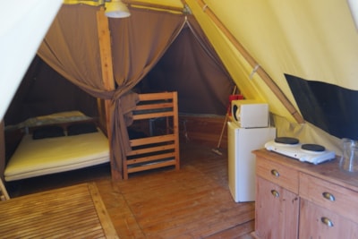 Tipi (furnished tent) - — 6
