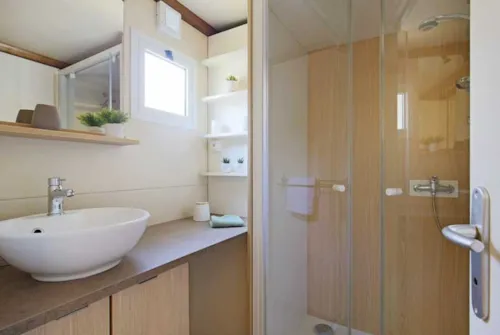 Location - Chalet Morea  25 M² - 2 Chambres - image n°7 - Camping du Vignal