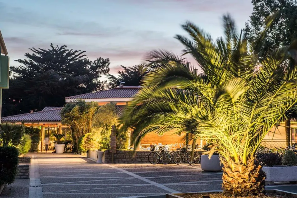 Domaine Les Grenettes - Sea Green by Sunêlia