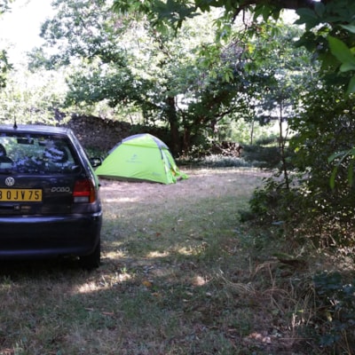 Pitches for tents, caravans, camper vans, vans in NATURE beautiful view, shade, with hot showers — 6