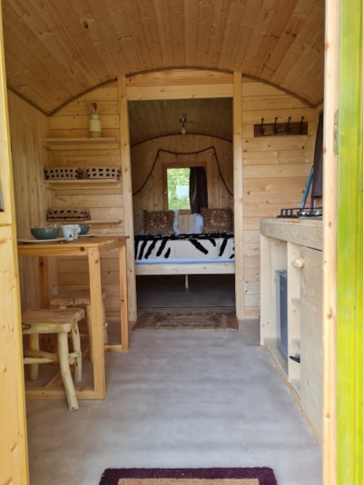 Roulotte 11m² equipped with independent parental bedroom + 2 chauffuses and kitchenette. — 5