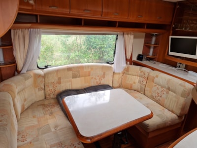 equipped caravan stove , and electricity. Location 3 located 50m with sanitary toilets , hot showers — 2