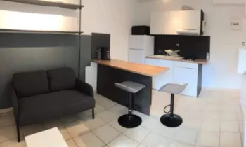 Mietunterkunft - Wohnung / 1 Schlafzimmer / 2 Pers / Tv / Klimaanlage / Terrasse - Camping  L'Hermitage