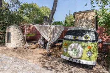 Mietunterkunft - Ungewöhnliche Vintage-Kombi - Camping  L'Hermitage