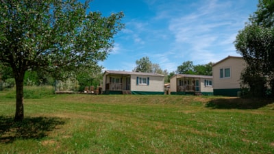 Cottage — 10