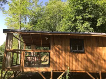 Mietunterkunft - Cabane Sur Pilotis 2 Chambres - Camping Gîte Au Songe du Valier