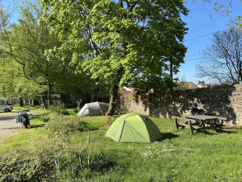 Tent package for 2 people (10A electricity, sanitary facilities)