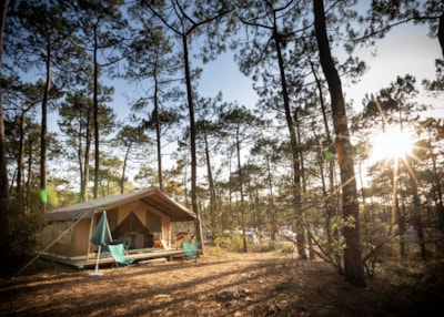 Sweet Wood & Canvas tent — 1