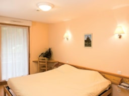 Bedroom - Full Board - Evasion Tonique - Villers le Lac, Jura