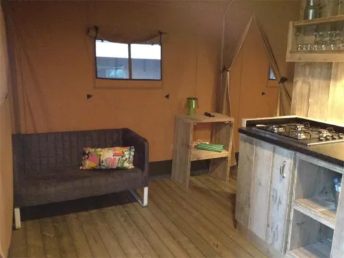 Huuraccommodatie(s) - Luxe Lodge Tent - image n°6 - Les Chamberts camping et lodges