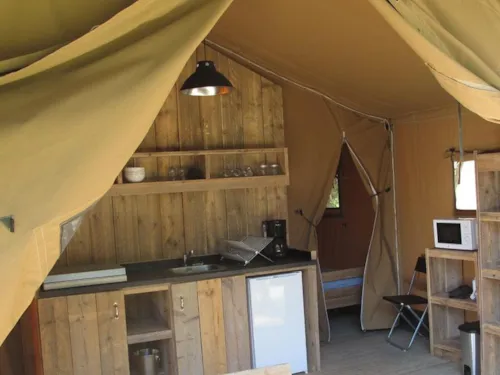 Huuraccommodatie(s) - Luxe Lodge Tent - image n°2 - Les Chamberts camping et lodges