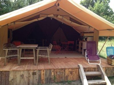 Canopy Lodge