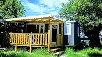 Accommodation - Comfortable 2-Bedroom Cottage - Air-Conditioned - Les Chamberts camping et lodges