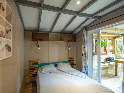 Accommodation - Luxury Mimosa Chalet Overlooking The River With Panoramic Views - Air-Conditioned - image n°8 - Les Chamberts camping et lodges