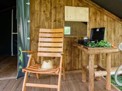 Cozy Nature canvas & wood hut