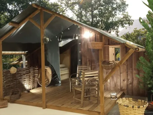 Huuraccommodatie(s) - Canvas En Houten Hut Gezellige Natuur - image n°7 - Les Chamberts camping et lodges
